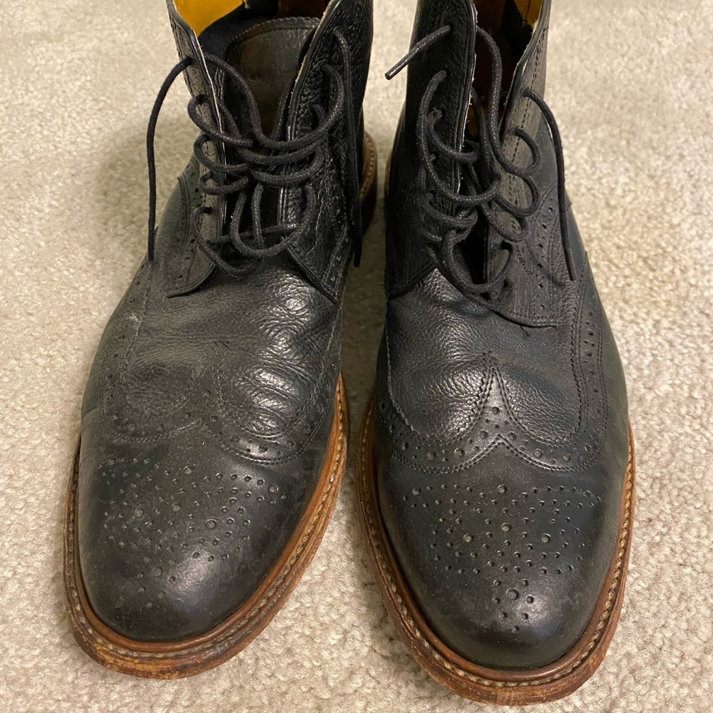 Men’s shoes